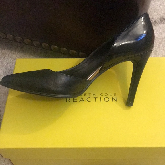 Kenneth Cole Bee Day LF Black Heels - Picture 5 of 5